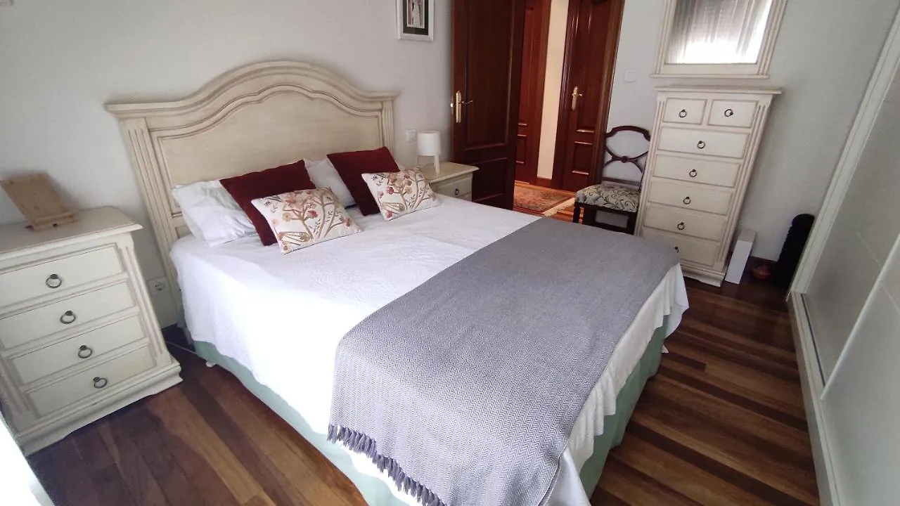 게초 Habitacion Con Balcon En El Centro De Algorta 아파트 홈스테이